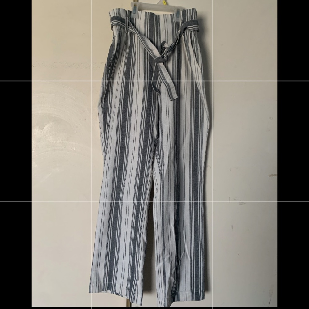 CI SONO Linen Collection High Waisted Size Medium w/ Belt
